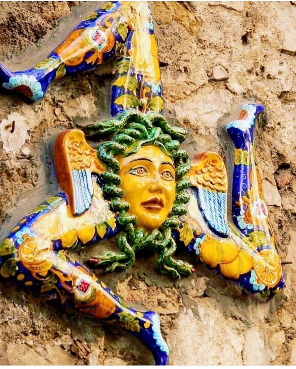 Trinacria Casa de Férias *